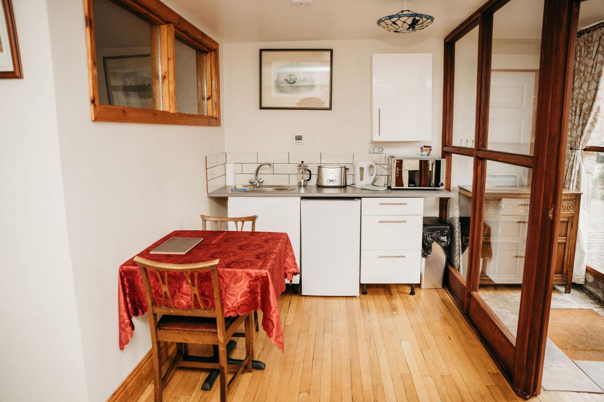 The Barn B&B Порт-Толбот Екстер'єр фото